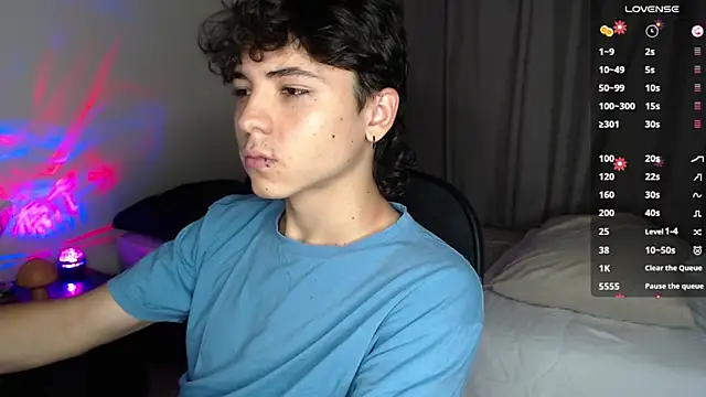 Snapshot of Joe23__ chatting on March 7, 2025, 2:34 pm Joe23 online show from March 7, 2025, 2:34 pm