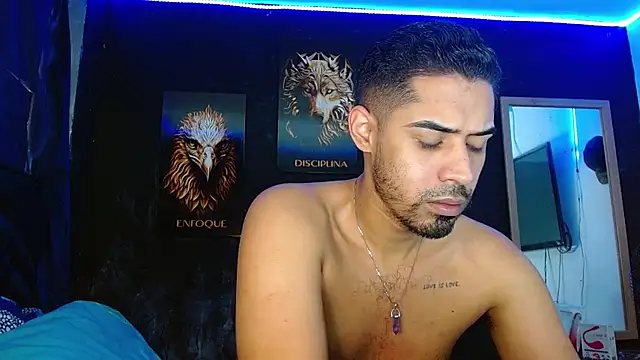 Snapshot of ryanse_hot chatting on February 20, 2025, 5:51 pm ryanse hot online show from February 20, 2025, 5:51 pm