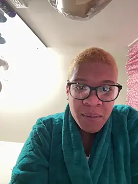 SexyHoneyRedd online show from February 28, 2026, 3:24 pm