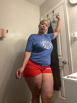 Snapshot of SexyHoneyRedd chatting on July 2, 2026, 8:53 am SexyHoneyRedd online show from July 2, 2026, 8:53 am