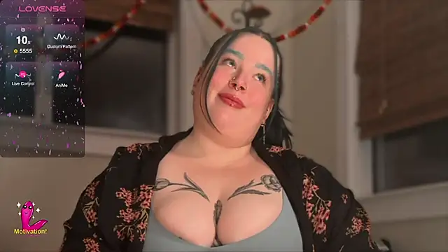 Snapshot of MissBika chatting on February 26, 2025, 6:15 am MissBika online show from February 26, 2025, 6:15 am