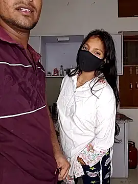 riya190 online show from May 7, 2026, 5:29 pm