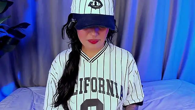 EviePhoenix online show from June 26, 2026, 9:08 pm