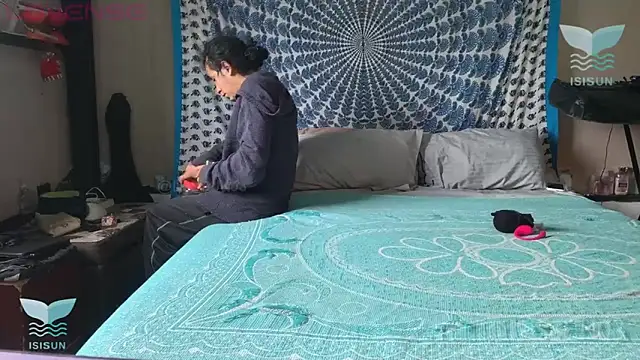 Snapshot of isissun03 chatting on November 27, 2025, 1:13 pm isissun03 online show from November 27, 2025, 1:13 pm