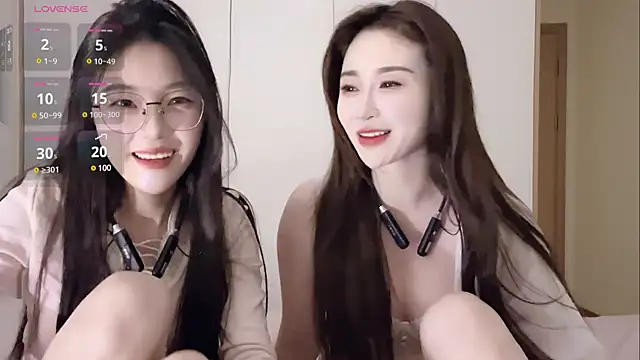 Snapshot of Sweet-Angel999 chatting on February 3, 2025, 2:34 pm Sweet-Angel999 online show from February 3, 2025, 2:34 pm