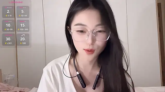 Snapshot of Sweet-Angel999 chatting on March 20, 2025, 2:21 pm Sweet-Angel999 online show from March 20, 2025, 2:21 pm