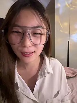 Snapshot of Sweet-Angel999 chatting on October 23, 2025, 3:22 pm Sweet-Angel999 online show from October 23, 2025, 3:22 pm