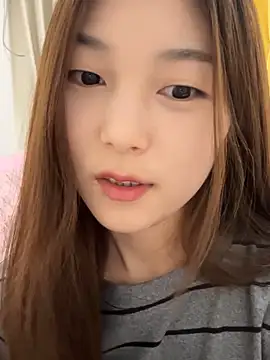 Snapshot of Sweet-Angel999 chatting on November 12, 2025, 8:30 pm Sweet-Angel999 online show from November 12, 2025, 8:30 pm