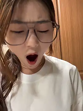 Snapshot of Sweet-Angel999 chatting on November 28, 2025, 3:04 pm Sweet-Angel999 online show from November 28, 2025, 3:04 pm