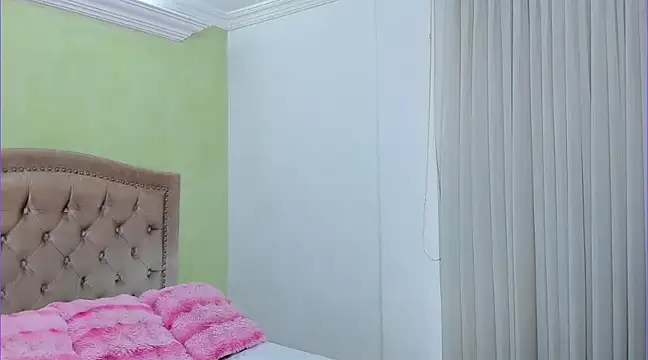 Luciluu20 online show from January 21, 2025, 9:36 pm