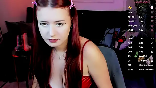 Lily Moonlight online show from July 26, 2026, 7:54 pm