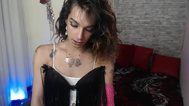 Dy Hanna online show from November 11, 2025, 10:21 pm