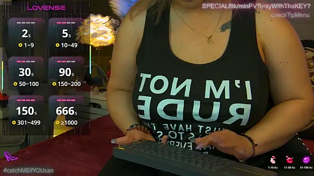 ZoeMesmerize online show from June 12, 2026, 4:55 am