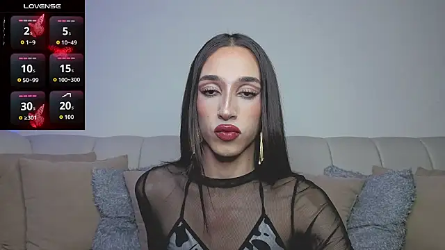 Snapshot of Goddivaa chatting on October 19, 2025, 5:41 am Goddivaa online show from October 19, 2025, 5:41 am