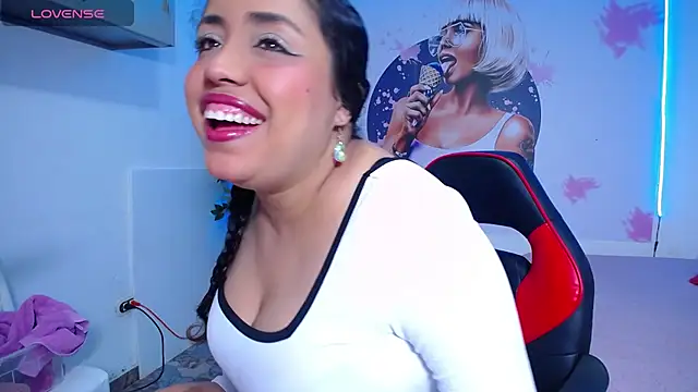 cristal horny19 online show from June 9, 2026, 3:07 am