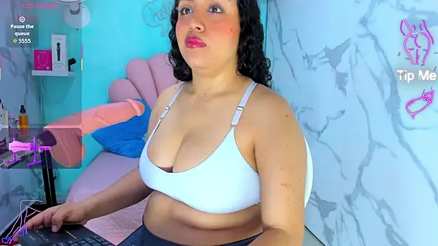 cristal horny19 online show from July 23, 2026, 3:15 am