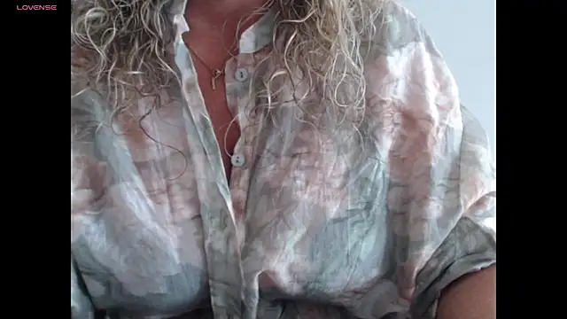JenniLowen online show from May 29, 2026, 1:09 pm
