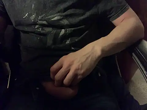 skatebored online show from March 19, 2026, 11:25 am