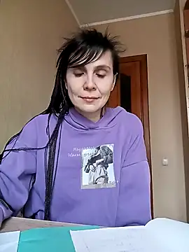 Snapshot of Francenia_lolis chatting on February 14, 2025, 6:56 am Francenia lolis online show from February 14, 2025, 6:56 am