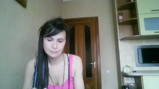 Snapshot of Francenia_lolis chatting on June 12, 2026, 8:02 am Francenia lolis online show from June 12, 2026, 8:02 am