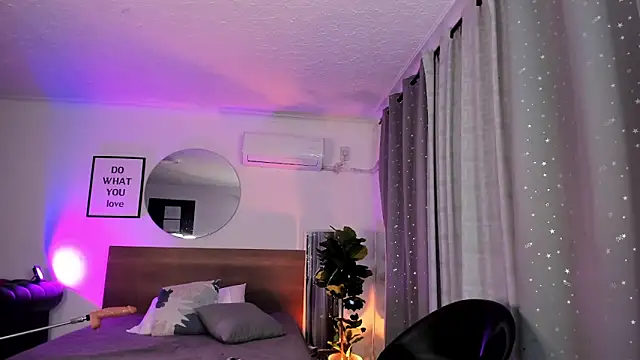 Snapshot of valery_yepes chatting on February 8, 2025, 3:21 pm valery yepes online show from February 8, 2025, 3:21 pm