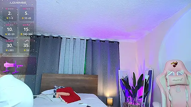 Snapshot of valery_yepes chatting on October 1, 2025, 12:55 pm valery yepes online show from October 1, 2025, 12:55 pm