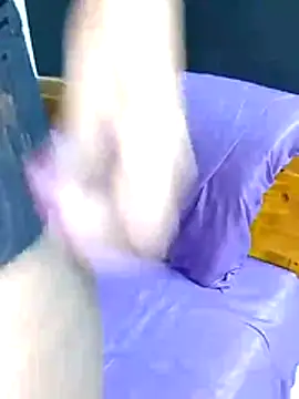 Snapshot of juliya_Les chatting on November 20, 2025, 3:01 pm juliya Les online show from November 20, 2025, 3:01 pm