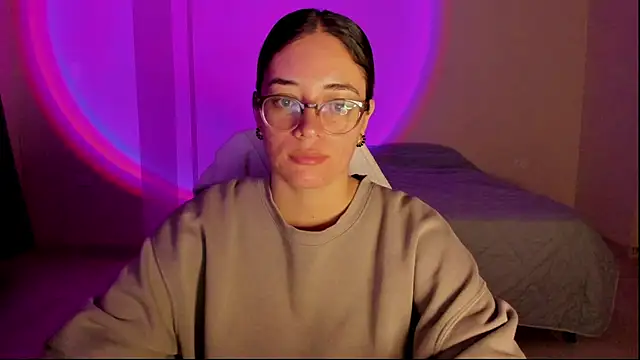 atenas 05  online show from October 23, 2025, 7:51 am