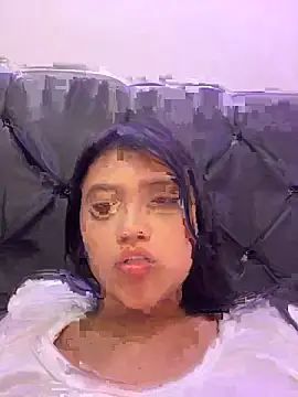 Snapshot of alisson_carolina73 chatting on December 14, 2024, 2:45 am alisson carolina73 online show from December 14, 2024, 2:45 am