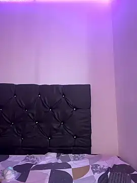 Snapshot of alisson_carolina73 chatting on December 19, 2024, 7:51 pm alisson carolina73 online show from December 19, 2024, 7:51 pm