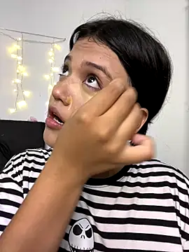 Snapshot of alisson_carolina73 chatting on October 26, 2025, 9:10 pm alisson carolina73 online show from October 26, 2025, 9:10 pm