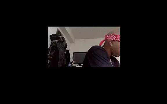 Snapshot of POPAYE972 chatting on July 2, 2026, 9:59 am POPAYE972 online show from July 2, 2026, 9:59 am