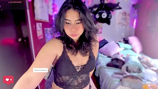 Snapshot of kiki_cavilll chatting on December 7, 2024, 12:24 pm kiki cavilll online show from December 7, 2024, 12:24 pm