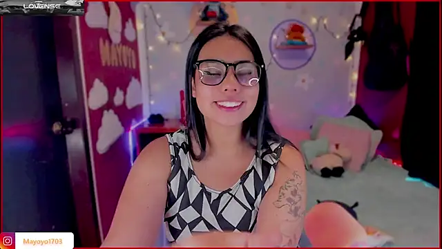 Snapshot of kiki_cavilll chatting on October 10, 2025, 2:05 pm kiki cavilll online show from October 10, 2025, 2:05 pm