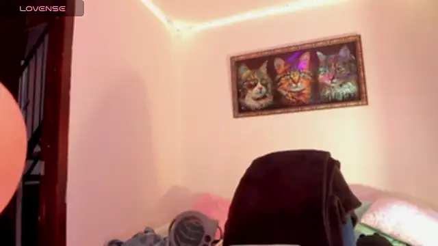 Snapshot of kiki_cavilll chatting on March 21, 2026, 3:37 pm kiki cavilll online show from March 21, 2026, 3:37 pm