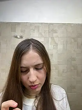 Snapshot of br00klynhaze420 chatting on July 13, 2026, 6:05 am br00klynhaze420 online show from July 13, 2026, 6:05 am