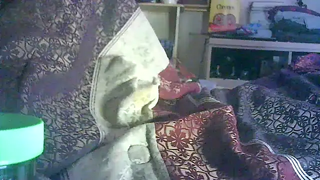 Snapshot of DI4MOND_FIR3 chatting on June 3, 2026, 2:33 pm DI4MOND FIR3 online show from June 3, 2026, 2:33 pm