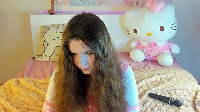 Snapshot of kuraii1_ chatting on February 14, 2025, 2:18 am kuraii1 online show from February 14, 2025, 2:18 am