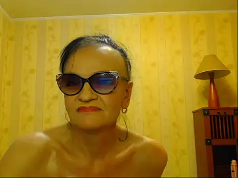 Valentina3859 online show from March 16, 2025, 8:21 pm