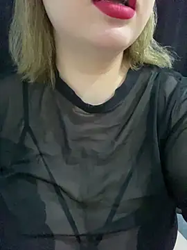 cansuozell online show from February 18, 2025, 12:06 pm