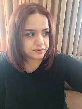 Snapshot of cansuozell chatting on June 4, 2026, 9:26 am cansuozell online show from June 4, 2026, 9:26 am