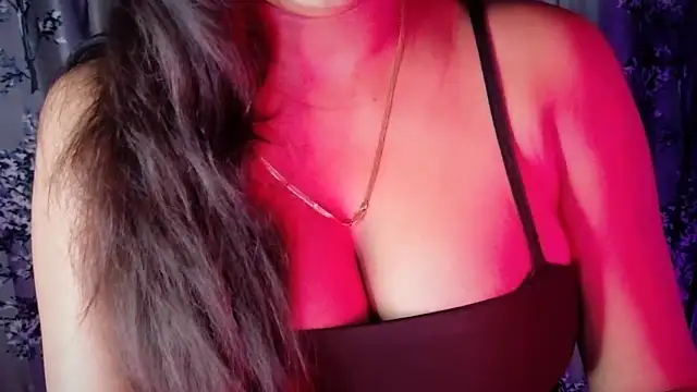 Snapshot of SexyAndHottie chatting on April 30, 2026, 5:52 pm SexyAndHottie online show from April 30, 2026, 5:52 pm