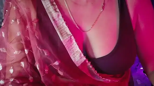 Snapshot of SexyAndHottie chatting on May 11, 2026, 5:10 pm SexyAndHottie online show from May 11, 2026, 5:10 pm
