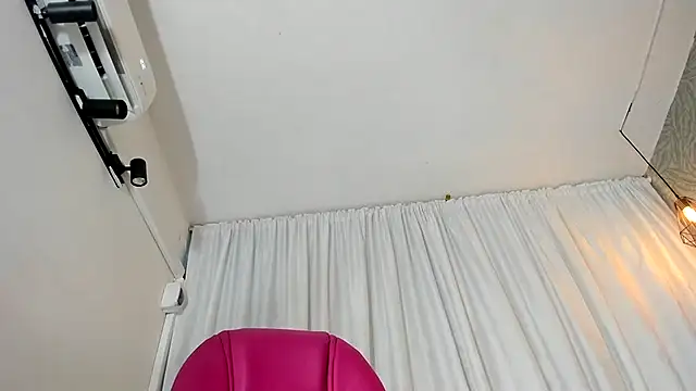 KOURTNEY-- online show from March 12, 2026, 2:18 am