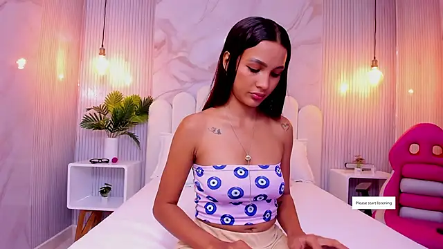 Snapshot of Carohorny4u chatting on October 9, 2025, 8:07 pm Carohorny4u online show from October 9, 2025, 8:07 pm