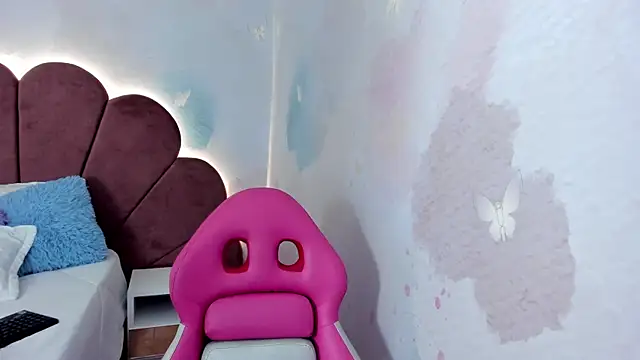 Carohorny4u online show from January 12, 2026, 1:27 pm