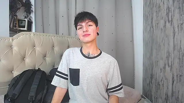 CataFox  online show from January 5, 2025, 2:52 pm