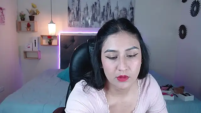 Snapshot of mia_aira chatting on February 13, 2025, 8:13 pm mia aira online show from February 13, 2025, 8:13 pm