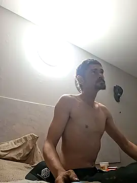 Snapshot of Puusy780 chatting on March 13, 2026, 3:35 am Puusy780 online show from March 13, 2026, 3:35 am