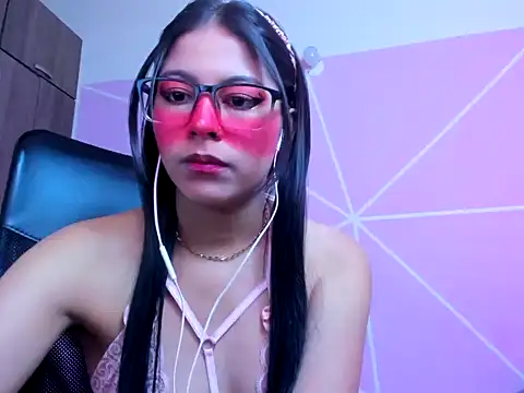  ALLYSON18  online show from December 22, 2025, 11:51 am